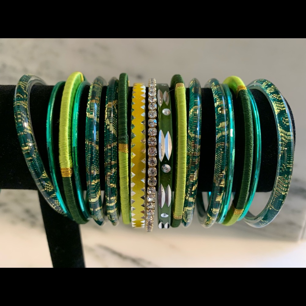 NWOT Bangle Bracelet Set